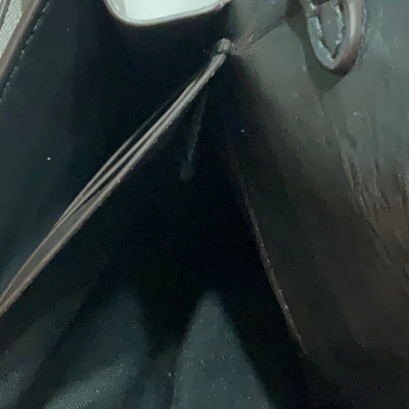 Coach crossbody with tea rose tooling, new never carried - Picture 14 of 14